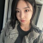 Yu Na Instagram - 우리 내일 보는거야 🩶 ..