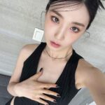 Yu Na Instagram - ONE MORE TIME🖤