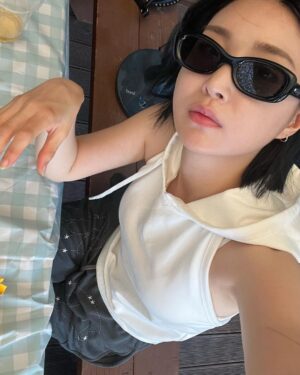 Yu Na Instagram - OFF