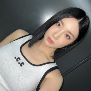 Yu Na Instagram - '_'