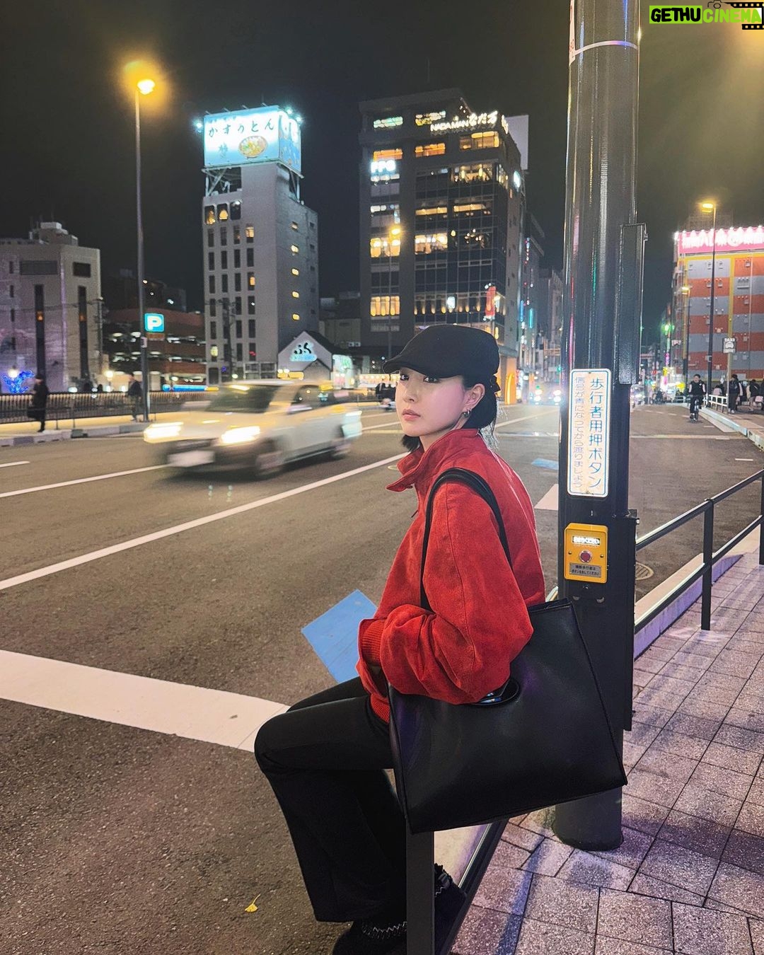 Yu Na Instagram - 2023년의 끝이 얼마 안 남은 이 시점에서 나는 재밌는 계획? 생각? 을 하게되는데.. 🍎냠
