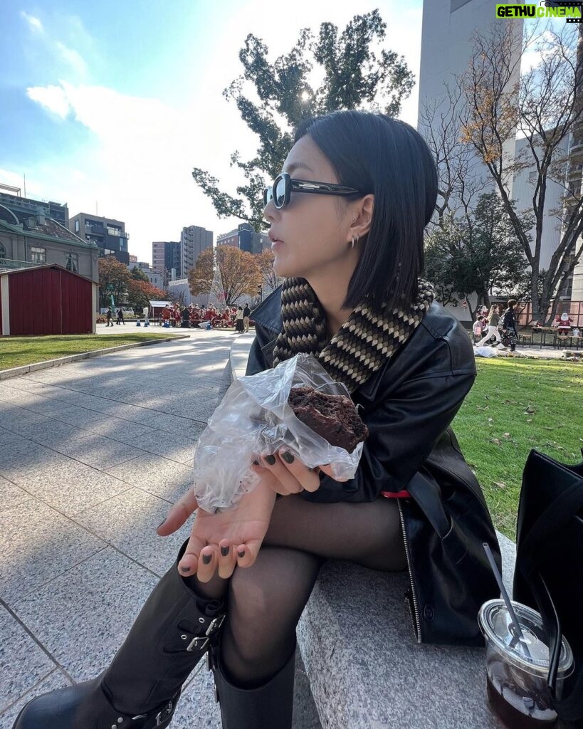 Yu Na Instagram - 여행을 하면 좋은 이유는 일상으로 돌아가서 해야하는 것들에 대한 열정이 마구 생긴다는 거야 짧게 이야기 하자면 열심히 살고싶은 생각이 커진다는 거지..