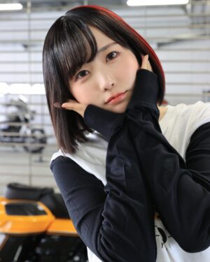 Yuki Yomichi Instagram - 夜道雪　ブルースカイヘブン2023
まとめ！

 #写真好きな人と繋がりたい #ポートレート #声優 #youtuber #ファインダー越しの私の世界 #ポートレート女子 #オフショット  #バイク女子 #バイク好きな人と繋がりたい #バイク #ライダー #バイク乗りと繋がりたい #車 #車乗りと繋がりたい #車好きな人と繋がりたい #車好き グラビア　#グラビアアイドル #グラビア撮影 #ブルースカイヘブン #ブルースカイヘブン2023 #ハーレー #ハーレー女子 #ハーレーダビッドソン #富士スピードウェイ