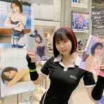 Yuki Yomichi Instagram - 本日は初のコミケ！ #夜道雪 オフィシャル サークル場所→西け03 (コスプレ) お待ちしております❤️ #写真好きな人と繋がりたい #ポートレート #声優 #youtuber #ファインダー越しの私の世界 #ポートレート女子 #オフショット #バイク女子 #バイク好きな人と繋がりたい #バイク #ライダー #バイク乗りと繋がりたい #コミケ #コミケコスプレ #コミックマーケット #東京ビッグサイト #サークル