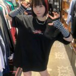 Yuki Yomichi Instagram - 本日は ゲキクロにて一日店長イベでした❤️ ご来店ありがとございましたッ！✨ きょうも暑かったねー☀️ #写真好きな人と繋がりたい #ポートレート #声優 #youtuber #ファインダー越しの私の世界 #ポートレート女子 #オフショット #バイク女子 #バイク好きな人と繋がりたい #バイク #ライダー #バイク乗りと繋がりたい #ゲキクロ #激ロック #ゲキロッククロージング #コラボ #渋谷　#アパレル #ロックファッション #パンクファッション #一日店長