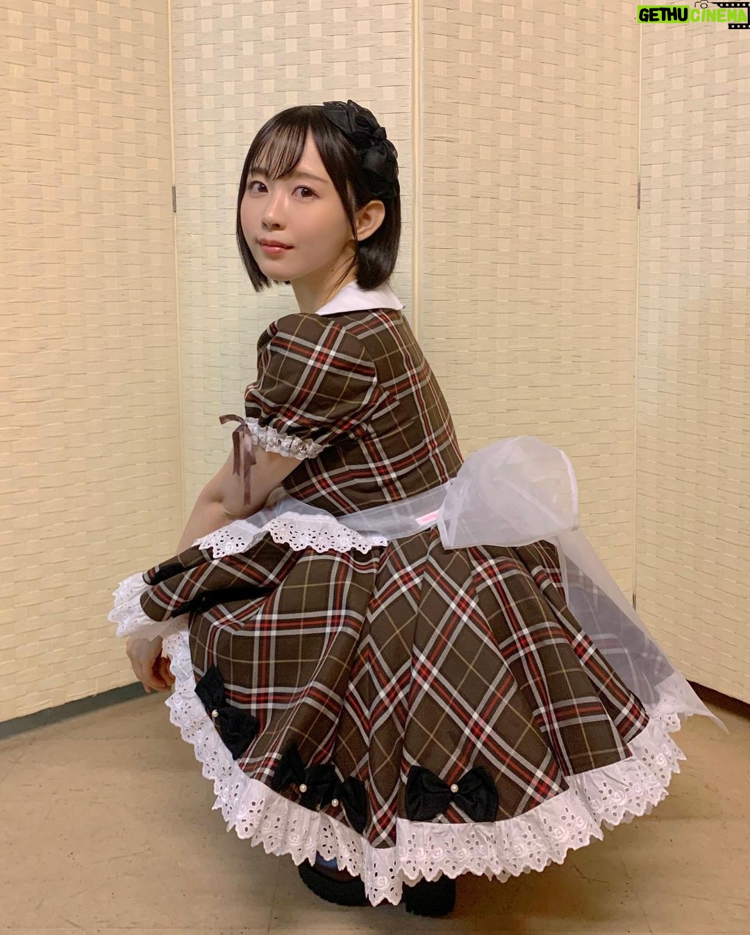 Yuki Yomichi Instagram - 夜道雪バースデーイベント 平日の開催でしたが、満員御礼。 今年もご参加いただきありがとうございました💕 14歳で活動を始めて早9年。 あっという間です。時間というのはいたずらに過ぎていきますね。 年々、歳を重ねることの喜びは薄れていく一方で、お祝いしてくださる方が増えていくのもとても嬉しい事です。 どんなに辛い時もふんばってこれたのは、みなさんの応援のおかげだなと、改めて感じたのです。 私にとって皆さんは、そんな生きる糧のような心からありがたい存在なのですが、皆様にとって私も、そんな存在になれたらいいな、なれているといいな。 そんな風に考えました。 23歳夜道雪、これからも真っ直ぐ頑張ります🎵 引き続き暖かく見守ってください 本当にありがとうございました😊 #写真好きな人と繋がりたい #ポートレート #声優 #youtuber #ファインダー越しの私の世界 #ポートレート女子 #オフショット #バイク女子 #バイク好きな人と繋がりたい #バイク #ライダー #バイク乗りと繋がりたい #誕生日プレゼント #バースデー #誕生日 #下北沢 #下北沢era 下北沢 ERA