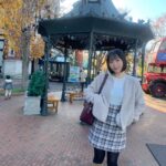 Yuki Yomichi Instagram - 白い恋人パークにいってきた☺️ 相変わらず母は写真撮るのがうまいです #写真好きな人と繋がりたい #ポートレート #声優 #youtuber #ファインダー越しの私の世界 #ポートレート女子 #オフショット #バイク女子 #バイク好きな人と繋がりたい #バイク #ライダー #バイク乗りと繋がりたい #白い恋人パーク 白い恋人パーク / Ishiya Chocolate Factory