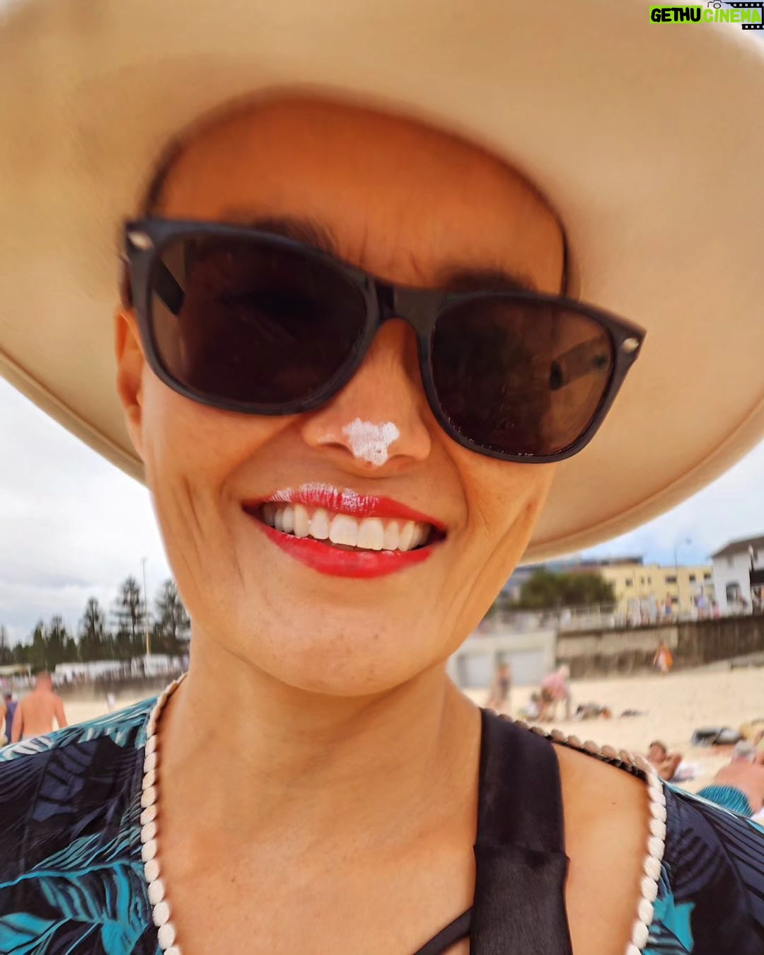 Yumi Stynes - 1.2K Likes - No one ever takes photos of me.
Today at the beach I kissed my kid right after I'd put zinc on her face.
"Do I look funny?" I said.
"Let me take a photo of you," she said.