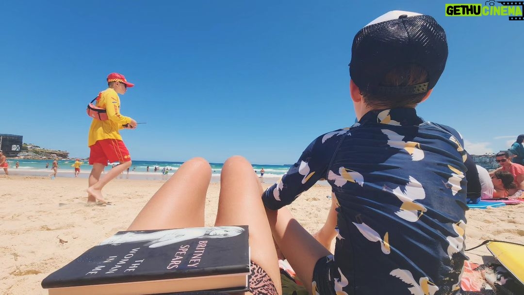 Yumi Stynes - 1.3K Likes - WISHING YOU A LOW-EXPECTATIONS CHRISTMAS