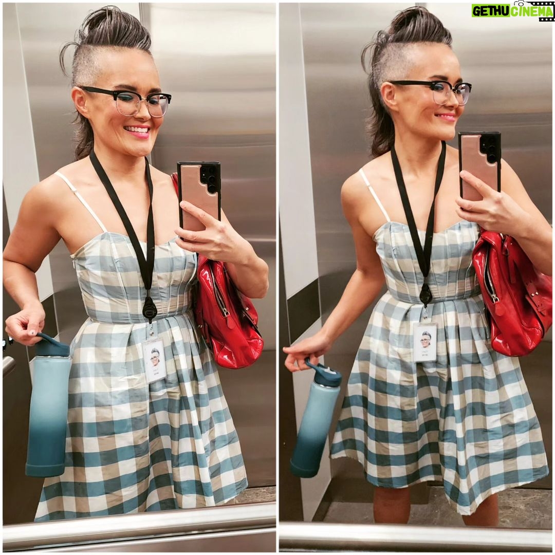Yumi Stynes - 3.1K Likes - I wore this to work today
...but mainly because I had this fantasy that some random babe would shout out "Hi, Barbie!" to me and I would be primed to shout "Hi, Barbie!" right back at her 😂🗣️👭