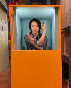Yusuke Onuki Instagram - 昨日はぽかぽかに出演させて頂き、ギチギチの中からの登場でした🎁笑
今日は子供たちをギチギチに入れたいと思います。
18時からマチルダ、頑張ります🏆🏅🦎

#ぽかぽか
#マチルダ
#トランチブル