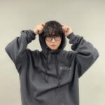 Yutaro Instagram - この度！フリークスストアさんとコラボで秋服を作らせて頂きました！ ゆうたろうらしいビッグサイズのアイテムから、どんな方でも着やすいアイテムまで沢山のアイテムを作らせて貰いました！全身コーディネートも出来るようになってるので是非この秋冬で沢山着て欲しいです！めちゃくちゃ可愛くない…？ 10月6日の19:00〜 実際に着用して質問答えたりするインスタライブもやる予定なので是非気軽に見に来てね〜コメント待ってます🐶💭