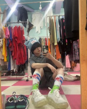 Yutaro Instagram - 原宿店出勤無事終わりました〜🐶

みんな暑い中ほんとありがとう楽しかったね。僕達も8時間ぶっ通しで話し続けてたから燃え尽きた。笑

ひとりひとりとゆっくり話し合えて幸せだったよ。また会えたら嬉しいな〜