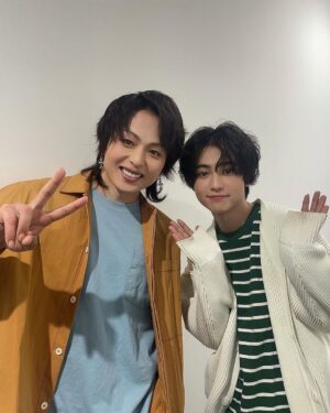 Yutaro Instagram - 僕の推しであり憧れであり個人的にとても崇めている人と本日遂に対面してしまいました。

朗読劇『したいとかしたくないとかの話じゃない』是非ご期待ください。