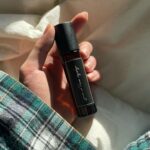 Yutaro Instagram - この度、香りとボトルを自由にカスタマイズできる『SCENE』とコラボした ゆうたろうオリジナルルームフレグランスが阪急メンズ東京限定で発売が決定しました！ タイトルは 🎠眠らないメリーゴーランド🎠 前回香水作った時にルームフレグランスも作って欲しいとの声を沢山頂いたので、僕なりに今回はガラッと角度を変えて大人っぽいけど使いやすい落ち着く香りにしてみました。『眠らない』とある通り、いつも気張って背伸びしている自分でも、部屋着に包まれた寝室ではこの香りと共に等身大のあなたに戻って癒されて欲しい『メリーゴーランド』という気持ちを込めてこの名前にしました。 僕からの密かなホワイトデープレゼントです。前回に引き続きかなり気合い入れて作って期間限定なので是非ゲットしてね！ 阪急メンズ東京の店頭では3/1〜3/14 ECでは3/1〜3/31まで販売予定です！ 3/10の19:30から阪急メンズ東京からライブ配信もするので是非見てね☺️🫶🏻 https://web.hh-online.jp/hankyu-mens/goods/index.html?ggcd=M2325014 #阪急メンズ東京 #阪急MENSTOKYO #HankyuMensTokyo #SCENE