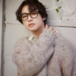 Yutaro Instagram - 非常に拡散希望です。 365日日めくりカレンダー 『ゆうたろうってゆったろうって』 365日分のスタイリングを絶賛撮影中なのです…！死に者狂いで…本日も40コーデ撮影してきました！偉い！ゆうたろう偉い！ そして今回ですが、スタイリストの杉浦さんと初めての試みで クラウドファンディングで制作する事になりました！拍手！ そしてそして今月末までにもし目標額に到達しないと販売が実現しないのです…故に皆様のお力を是非にお貸しください…額によって様々な特典プランも用意しておりますので皆様何卒…🙏🏻🙇🏻🫶🏻💭 URLはストーリーにも載せてます！ 皆様絶対一回は飛んでください！！！ 今年初めてで最大のお願いでございます！ よろしくお願いします🙇🏻‍♂️🙇🏻🙇🏻‍♀️！！！！ readyfor.jp/projects/yutar…
