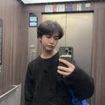 Yutaro Instagram - 鏡あるエレベーターひとりで乗ると撮っちゃう。急に止まって扉開くと鬼焦る。 と共に最近の私服です🦛🐊🦕