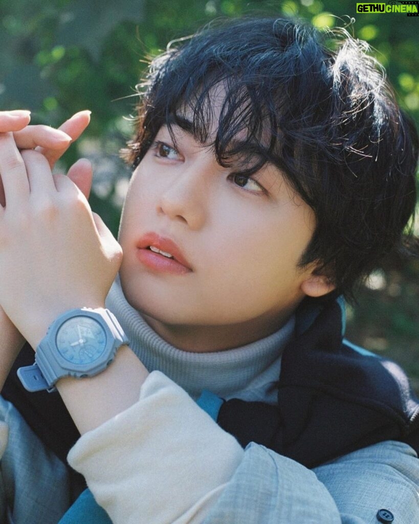 Yutaro Instagram - 『休日ムーブメント』 取材して頂きました！久しぶりにスタイリストさんの衣装。3コーデに合わせて時計も付け替えてるので覗いて見てね〜っ☺️🌳 どの写真が好き？ リンクストーリーに載せまーす！