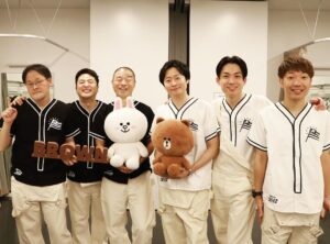 Yuzuru Kawai Instagram - アキナ牛シュタインin東京
お越し頂いた皆さん、配信で観て下さった皆さん、ありがとうございました✨

めちゃくちゃ笑いました。

とりあえず山名の『別班はお前だ。(バキューン)』の後の顔、もう一回配信で早く確認したい。

配信は延長になってますので、是非是非！！！
オンラインのグッズ販売もまた告知させて頂きます✨