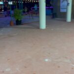 Yuzuru Kawai Instagram - グアムに弾丸でロケに行ってきました🇬🇺 2017年にトークライブの為に一人で行った以来5年ぶりでした。当たり前ですが、一人のグアムはただただ寂しく楽しいもんではなかったですが、今回はめちゃくちゃ楽しかったです。オンエアはまた決まり次第ご報告させて頂きます！ 5年前に行った『THE BEACH』というビーチバーに行きたかったのですが距離的に無理だったので地元のガイドの方に教えてもらったビーチバーにロケ終わりスタッフさんと行ってきました。 音楽の音がデカ過ぎてロケの時より声出さないと聞こえないくらいでした、、、 THE BEACHの生演奏くらいがよかったなぁ🥹 とは言え、こんな貴重な機会を下さったスタッフさんに感謝です😭 今日はこの後21時頃からYouTubeシュタインとプレハブチャンネルどちらもアップされますので、お暇でしたらご覧ください😘 チャンネル登録も是非お願いしますぅ！