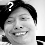Yuzuru Kawai Instagram - 明日20時頃からアインシュタイン河井のYouTube『プレハブチャンネル』で生配信しますので、もし宜しければお酒片手にご覧下さい🍺 先日同期だらけでの収録終わりバッタリ同期の笑利に会いました。 落語めちゃくちゃ面白いし、すげぇ刺激でした。 こんなに誰もうまいこと笑えてない写真あるんか、と思いましたが、一応全員が今出来る一番ええ顔で撮りました。