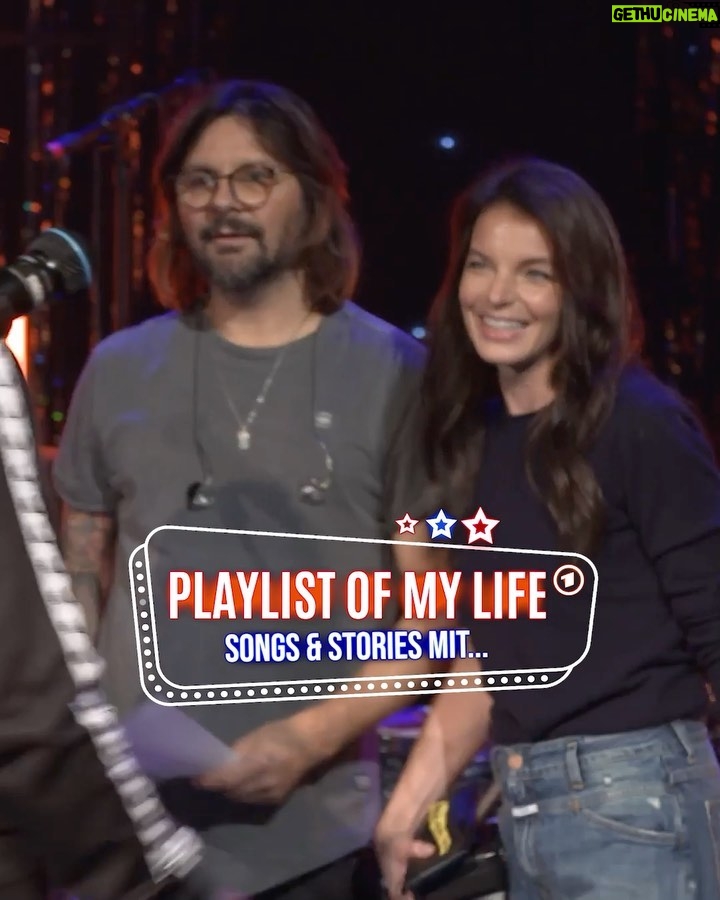 Yvonne Catterfeld Instagram - Heute Abend bin ich zu Gast bei „Playlist of my Life“. Eine sehr schöne & besondere Sendung mit @jeanettebiedermann & @gregormeyle. Und ich singe etwas, was ich noch nie gesungen habe. Also seid ihr dabei? 😌 Um 23:55 auf @ard geht’s los! #playlistofmylife