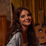 Yvonne Catterfeld Instagram - Einer meiner Songs heißt WORDS: Was machen Worte mit euch? Können Worte etwas verändern? 🤔 📸: @adamvonmackphoto #words