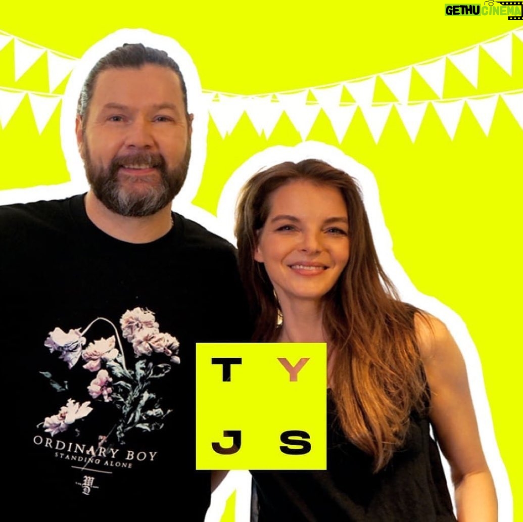 Yvonne Catterfeld Instagram - #Repost with @reagarvey The second episode of The Yellow Jacket Sessions 💛🧥will feature... the amazing, multitalented... @Yvonne_Catterfeld_offiziell 💫 You should join the premiere this Thursday, this episode is EVERYTHING 💯: we had so much fun shooting it, Yvonne performed her beautiful single, we got covers, original songs, a new cocktail for you to try and so much more ✨ Yvonne's album CHANGE is coming out soon 💽, TYJS is a great way to celebrate the upcoming release together. ‼️19:30, October 14th, YouTube channel Rea Garvey: online premiere of the new episode where we can watch and discuss the video together in the live chat, we're waiting for you 👀 Don't forget to subscribe and to push the notification bell to be notified about each premiere and a new video! And stay tuned for an Instagram Live from Rea on Thursday (19:00) before the premiere! ;) #TYJS #TYJS4 #ReaGarvey #YvonneCatterfeld #TheYellowJacketSessions