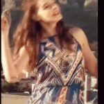 Yvonne Catterfeld Instagram - Endlich Frühling!! Danke für das Video @lovingcaddi - übrigens hab ich mich der Musik zu Liebe irgendwann gegen das Tanzen entschieden, aber lieben tu ich es immer noch 🕺🏻🎶🎶🎵Tanzen befreit. Also Musik an und den Frühling feiern 🥁🎶 #spring #emotions #dance