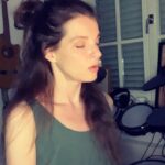 Yvonne Catterfeld Instagram - Heute mal ein Cover? Nobody’s perfect…😉 @jessiej - how much I love this song! #cover #jessiej #singer #songwriter
