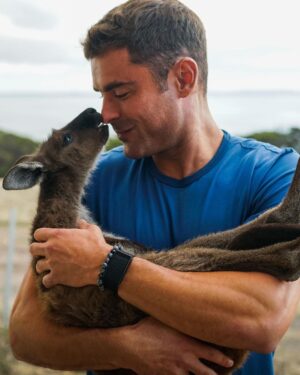 Zac Efron Instagram - Kangaroo Island 🦘🌞
