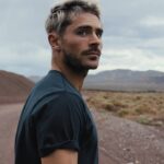 Zac Efron Instagram - New episode of Off The Grid where I go camping with my best friends is out. Link in Bio! Thankful you guys follow my journey. . . 🎥 @kasey @brendan.byrne @adventureaide Mammoth Lakes, California