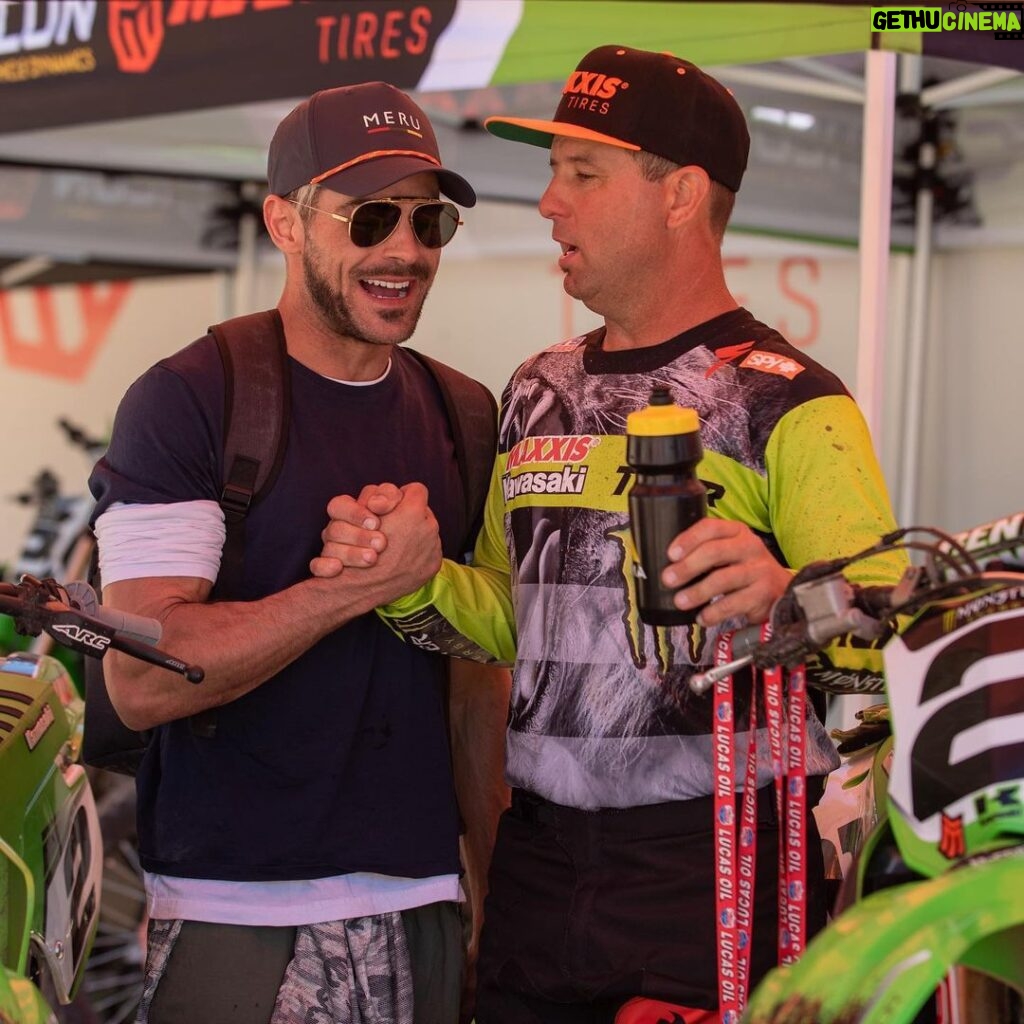 Zac Efron Instagram - Learning from the best up here in Mammoth🤝@jeremymcgrath Mammoth Lakes, California