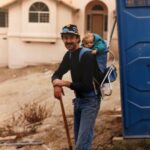 Zac Efron Instagram - 👀 me in back helping my Dad build our house. Honestly- from total scratch- thats the kind of guy he is. Happy Father’s Day, Dad. Love you