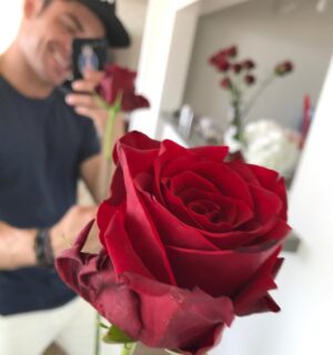 Zac Efron Instagram - Happy Valentine’s Day! I love you all ❤️