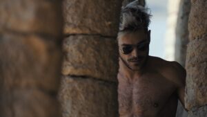 Zac Efron Instagram - 🎥 ➡️ bio