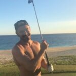 Zac Efron Instagram - FOORREE!!