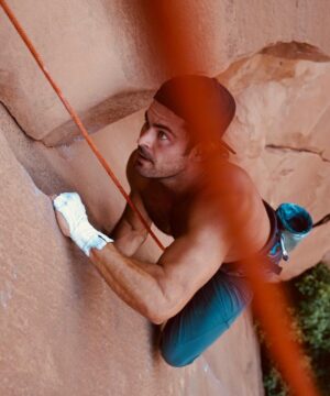 Zac Efron Instagram - Happy Friday— Let’s go!🚀🚀🚀