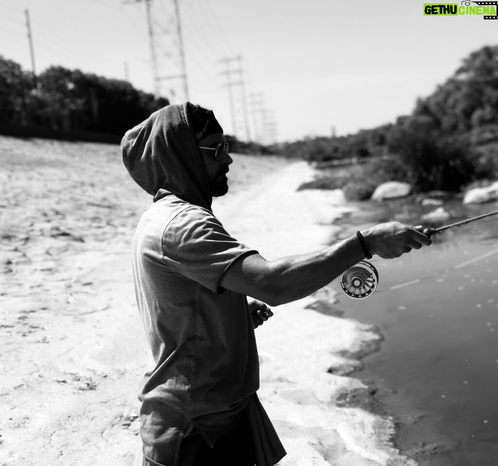 Zac Efron Instagram - Gone fishin’ Los Angeles River