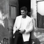 Zac Efron Instagram - Thanks for the kind words @therake Interview: @tfchamberlin Pics: @brianbowensmith Styling: @ilariaurbinati Grooming: @sydneysollod