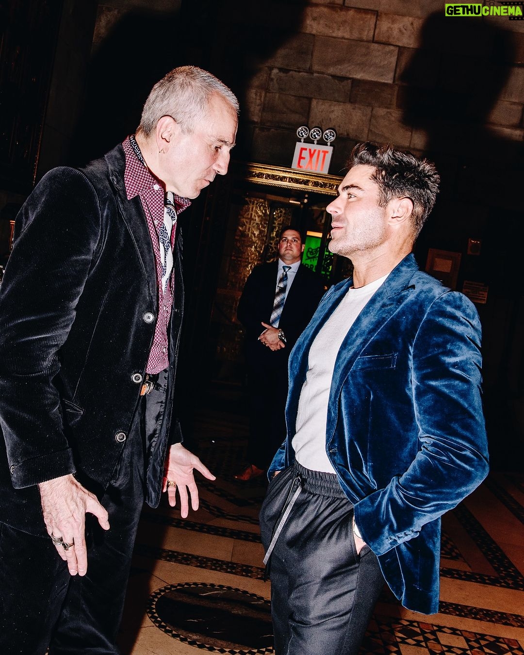 Zac Efron Instagram - The Iron Claw won best ensemble cast at the National Board of Review and got to meet danielbdaylewis - someone I’ve looked up to for a long time now. 📸 @vnina