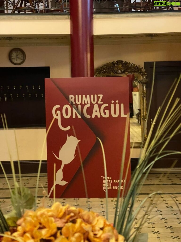 Zafer Algöz Instagram - Süreyya Operası…Rumuz Goncagül.🧿👍
