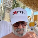 Zafer Algöz Instagram - Şapkaya çok talep var ama veremem😜 @seherkucuksports 😊👍