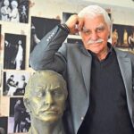 Zafer Algöz Instagram - Kıymetli hocam #semihsergen vefat etti.Başımız sağ olsun.Mekanı cennet olsun🙏
