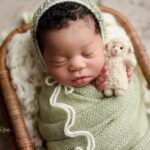 Zakiyah Everette Instagram - Happy two weeks to my mini , my love, my lil nugget, my sweet baby girl 😊💕 @harlemaaliyah 📸- @lisayvettephotography . . . . . . . . . . #newbornphotography #prettybaby #myfirstborn #happybaby #fashionbaby #cutebabies #blackbabies #curlybaby #naturalhair #babyfashion #babymodel #gerberbaby #babiesofig #baby #newborn #marchbaby #pisces #piscesbaby #babymilestones #prettygirl #babyfever Charlotte, North Carolina