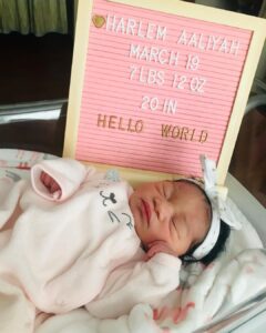Zakiyah Everette Instagram - 🎀 I’m obsessed 😩💕 #likethisismybaby #Imadethiscutelilhuman 🥺 #thankyouGod #thankyouGrandma 🙏🏾 #shelikestakingpictures #whotaughther ? #grandmaisgoingtobehappy 😅 #aheadfullofhair #whowouldvethought #theheartburnwasreal #1dayoldbaby #welcomeearthside #baby 🌎💕 Going to attempt sleeping , I couldn’t stop looking at her for the past day. #harlemaaliyah Charlotte, N.C.
