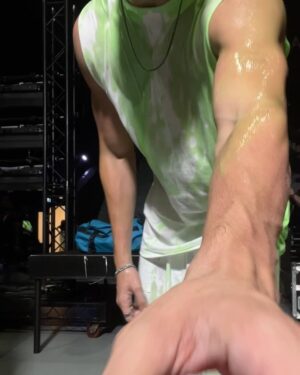 Zane Carter Instagram - my inner child is finally at peace

thank you @nickelodeon.arabia @nickelodeon for letting us perform and present an award, thank you to the wonderful crew who made the night so special, I’m so proud of the results and everyone involved. 

I can finally say I’ve been slimed