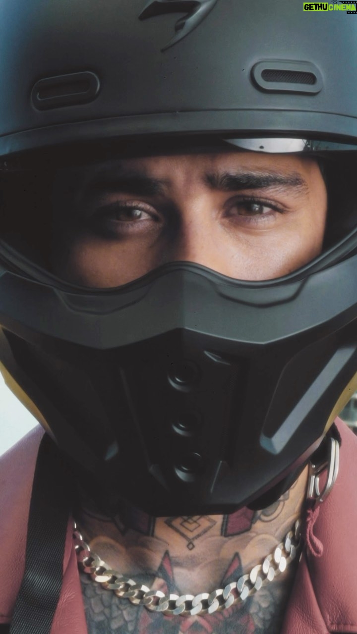 Zayn Malik - 5 Million Likes -