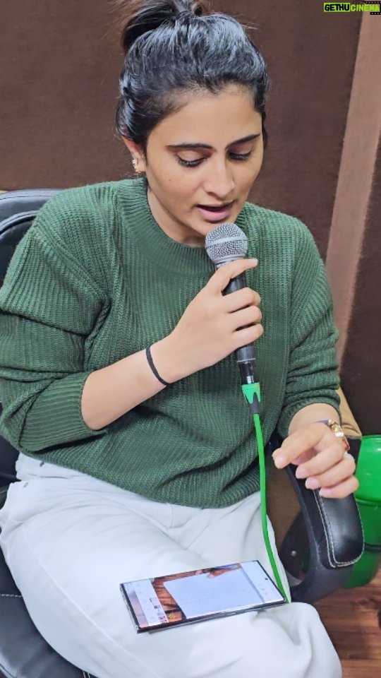 Zeel Joshi Instagram - Tamara Vagar Divso Lagse Varah Jevda 💔 . . . . . @zeel_joshii #zeeljoshi #newsong #singer #actress #musician #sadsongs @amaramuzik_gujarati @dashrat_khanpur42