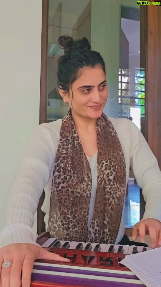 Zeel Joshi Instagram - #AbrarsEntry #JamalKudu 🤭 . . . . . @zeel_joshii #zeeljoshi #singer #actress #trendingmysic #abrarentry #animal #animalmovie